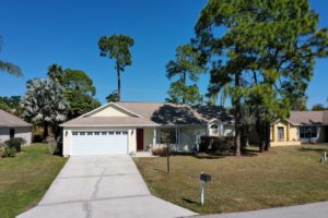 9778 Country Oaks Dr, Fort Myers