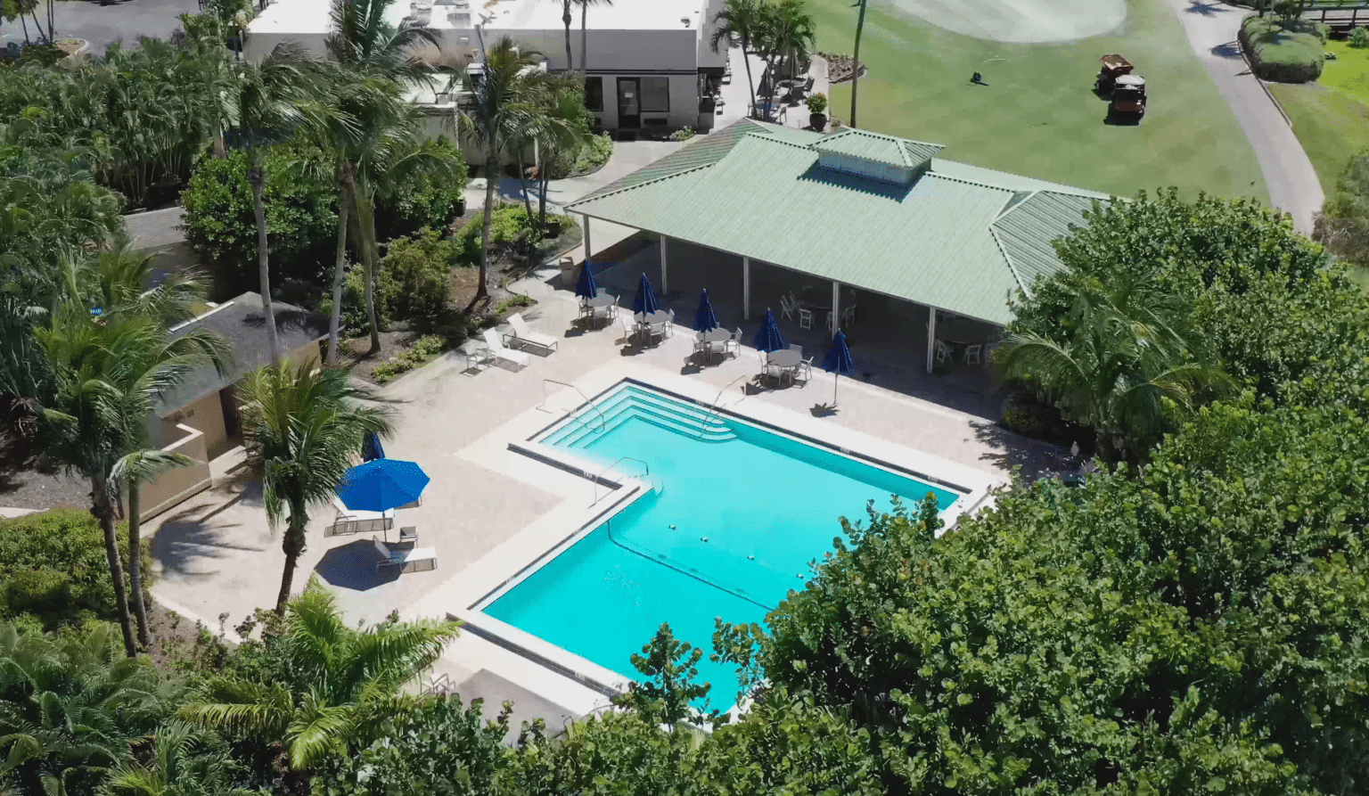 The Dunes Community on Sanibel Told By Dunes Residents Susan & Jim